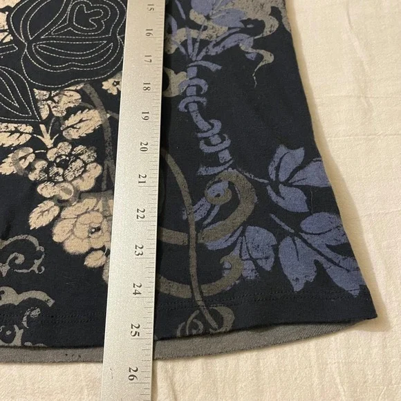 Vanilla Sugar Womens 1X Floral Lace Back Rhinestone 3/4 Sleeve V-Neck Top Gray - Picture 6 of 8